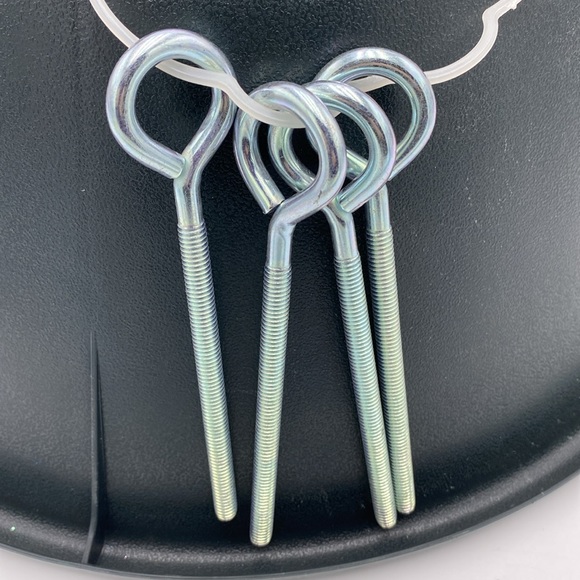 Fresh Cut Christmas Holiday Tree Stand for Real Trees up to 7.5 Feet - Picture 8 of 9